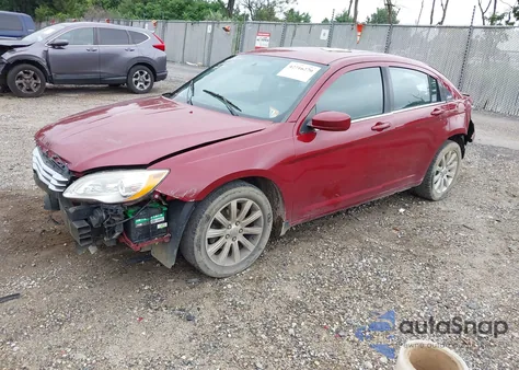 2012 Chrysler 200 Touring z USA, uszkodzony, nr VIN 1C3CCBBB3CN299977